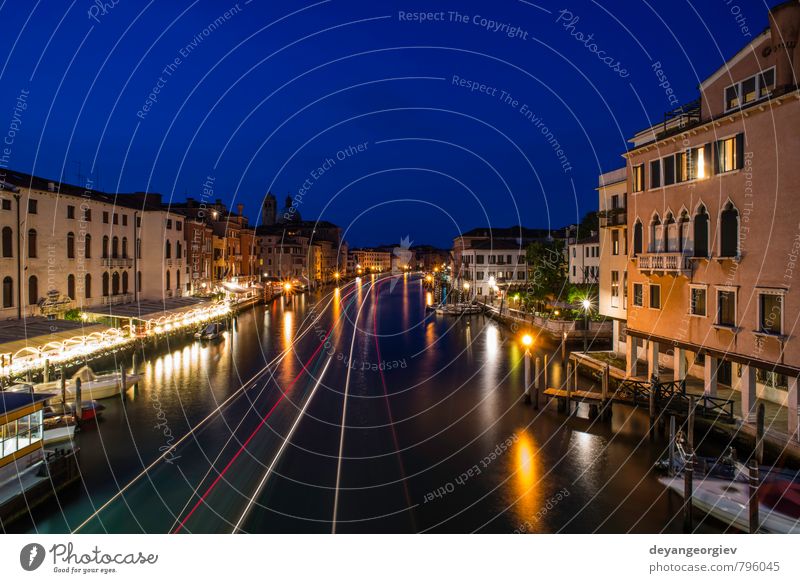Venedig in der Nacht schön Ferien & Urlaub & Reisen Tourismus Kultur Himmel Wolken Stadt Brücke Gebäude Architektur Verkehr Straße Wasserfahrzeug historisch