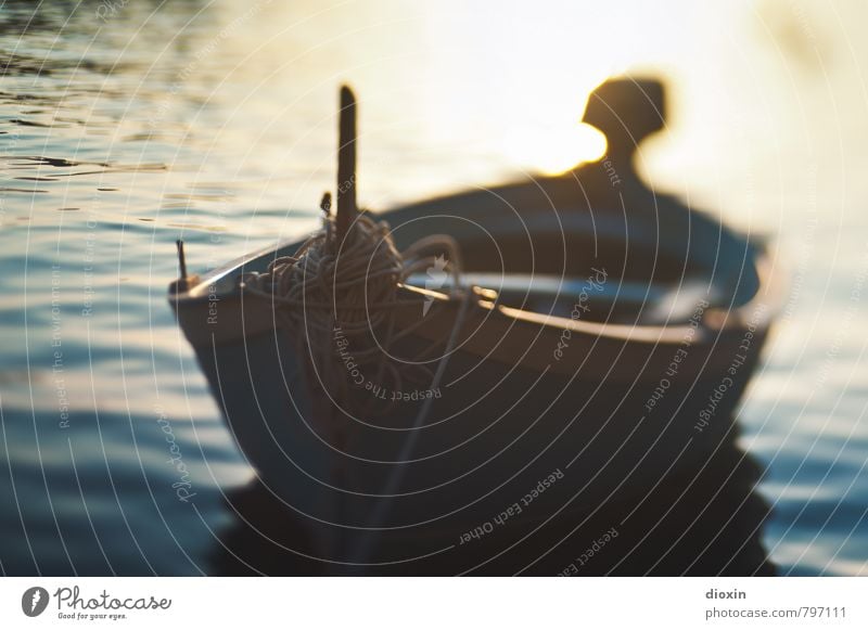 rowboat [1] Ferien & Urlaub & Reisen Sommer Sommerurlaub Sonne Wasser Sonnenlicht Wellen Küste Meer Mittelmeer Schifffahrt Ruderboot Seil Schwimmen & Baden