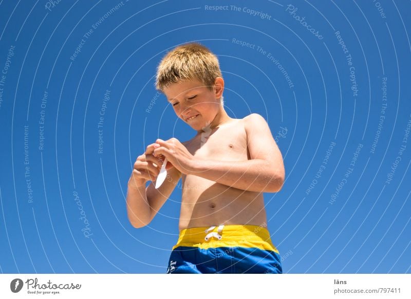 Beachboy  - Junge am Strand Messer Freude Freizeit & Hobby Spielen Ferien & Urlaub & Reisen Sommerurlaub maskulin Kindheit 1 Mensch 13-18 Jahre Jugendliche