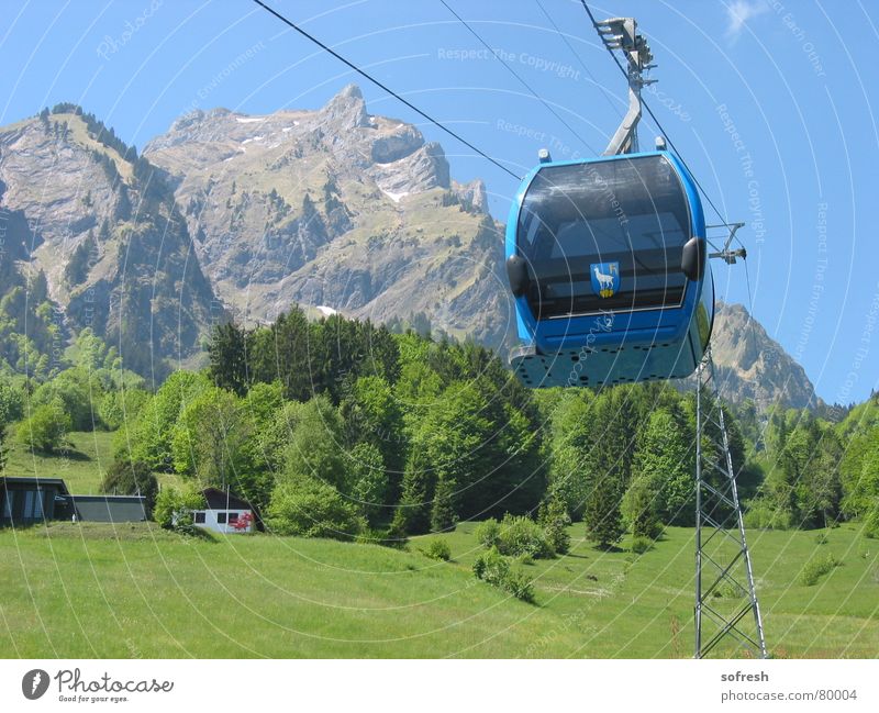 Bahn Sommer Wald fahren Panorama (Aussicht) Schweiz Berge u. Gebirge Himmel Dorf groß Pilatus Froschperspektive Gondellift aufwärts Schönes Wetter