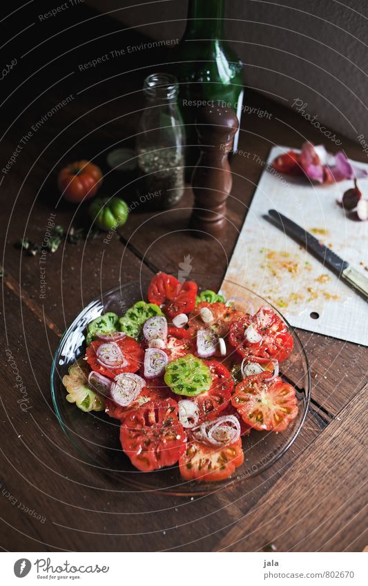 tomatensalat Lebensmittel Gemüse Salat Salatbeilage Kräuter & Gewürze Öl Tomate Tomatensalat Ernährung Mittagessen Bioprodukte Vegetarische Ernährung Slowfood
