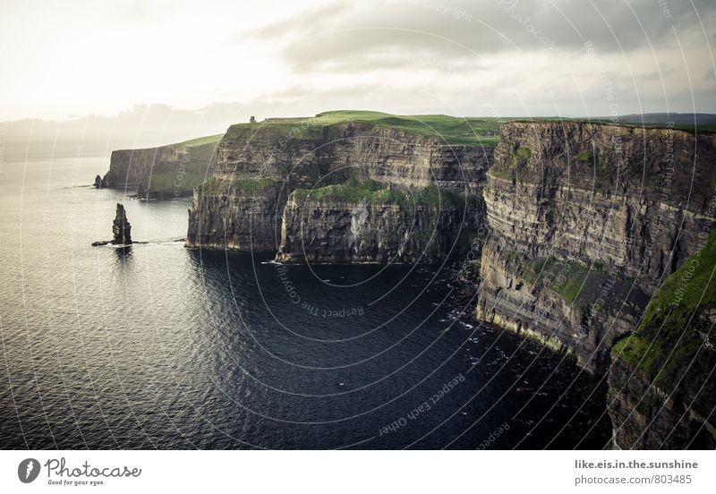 cliffs of moher. WOW! Umwelt Ferne Republik Irland Cliffs of Moher Klippe gigantisch Farbfoto