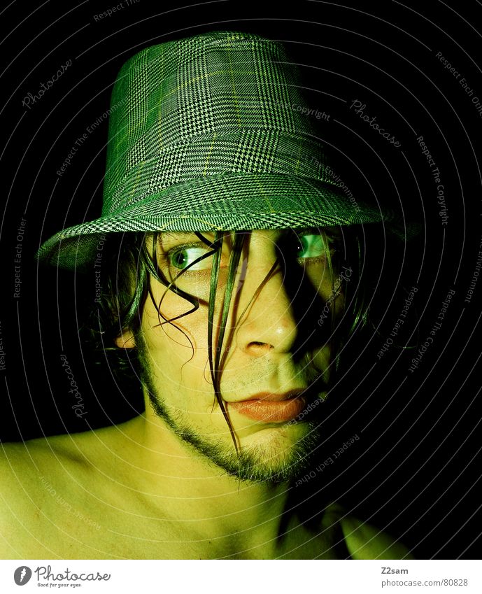 looks as green grün Langeweile Kopfbedeckung Bart Mann nass Mensch Stil portraite Hut Gesicht Haare & Frisuren