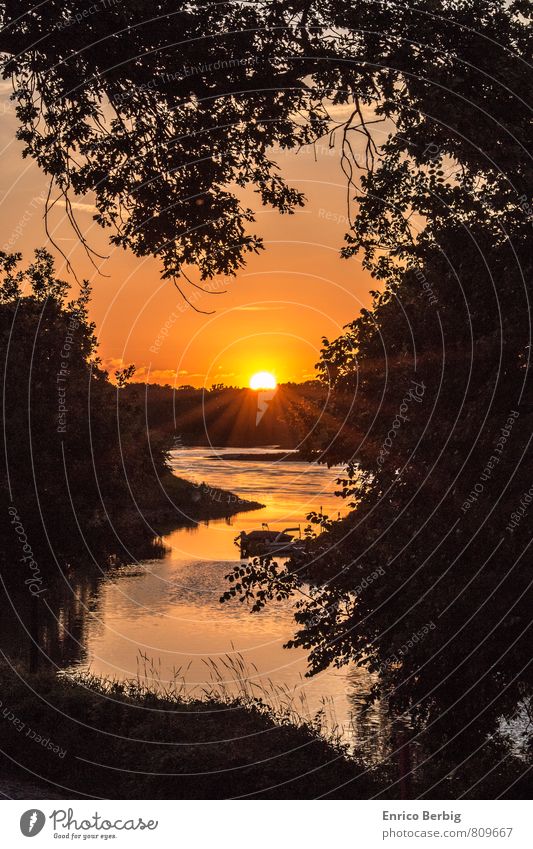 Sonnenuntergang Natur Landschaft Wasser Himmel Sonnenaufgang Sonnenlicht Sommer Schifffahrt Binnenschifffahrt Gefühle Stimmung Freude Glück Fröhlichkeit