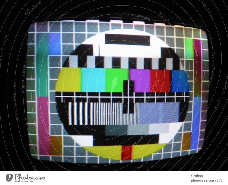 Testbild Fernseher Nacht Streifen Innenaufnahme Elektrisches Gerät Technik & Technologie fernseher testbild Versuch Bild