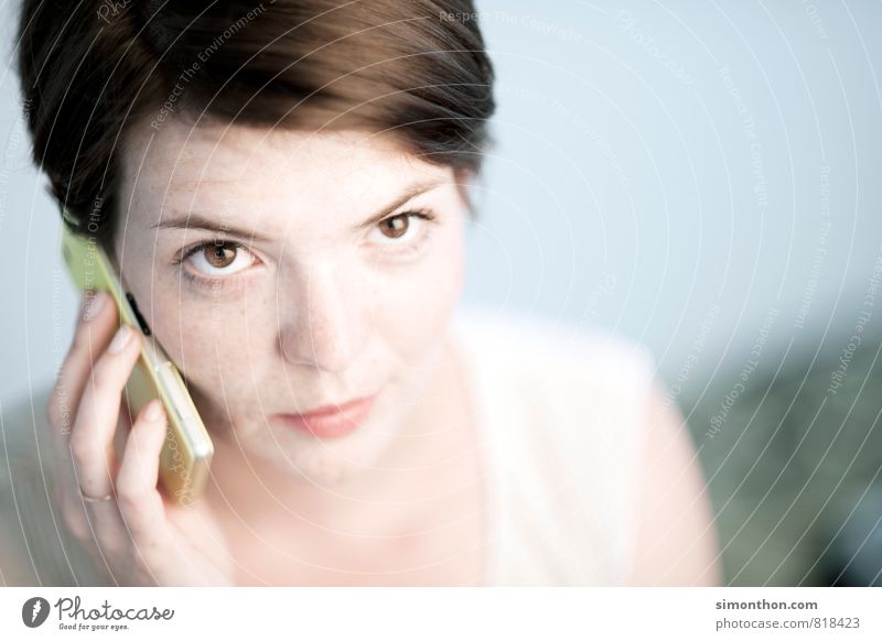 Telefon Berufsausbildung Azubi Praktikum Studium Telekommunikation Callcenter Business Unternehmen Karriere Erfolg Sitzung sprechen feminin 1 Mensch 18-30 Jahre
