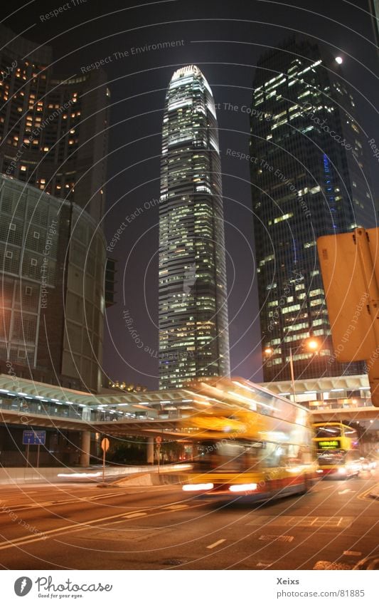 Hong Kong bei Nacht Stadt Hauptstadt Stadtzentrum bevölkert Haus Hochhaus Bankgebäude Turm Bauwerk Gebäude Architektur Sehenswürdigkeit Wahrzeichen