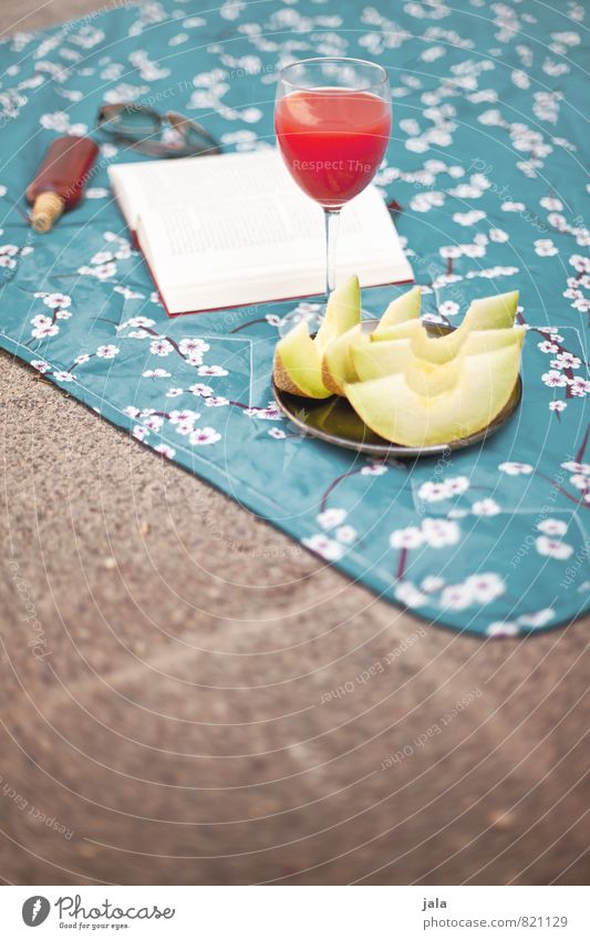 genuss Lebensmittel Frucht Melone Ernährung Picknick Getränk Erfrischungsgetränk Saft Teller Glas Gesunde Ernährung harmonisch Wohlgefühl Zufriedenheit Erholung
