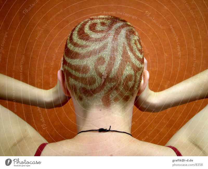 kopf kunst rot blond Muster Hinterkopf gestalten Frau Haare & Frisuren Kopf Farbe amorph Rücken streichen färben