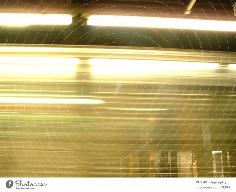 new york velocity Geschwindigkeit U-Bahn Unschärfe London Underground New York City Fototechnik Bewegung