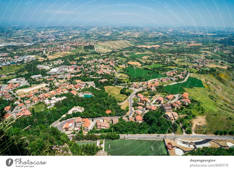 Hohe Aussicht von San Marino aus Ferien & Urlaub & Reisen Berge u. Gebirge Haus Natur Landschaft Baum Hügel Kleinstadt Stadt Gebäude Architektur Fluggerät