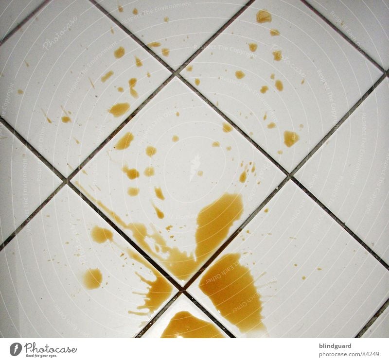 Kaffee-Klatsch Reinigen Pfütze Unfall fallen nass braun Tasse umgefallen Bodenbelag Physik Fleck Café Gastronomie Küche Montagmorgen und die woche