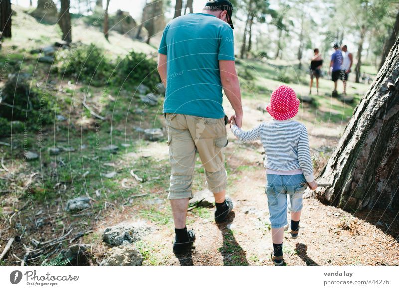 Wandertag mit Papa Freizeit & Hobby Ferien & Urlaub & Reisen Sommer Sommerurlaub Berge u. Gebirge wandern Mädchen Mann Erwachsene Eltern Vater