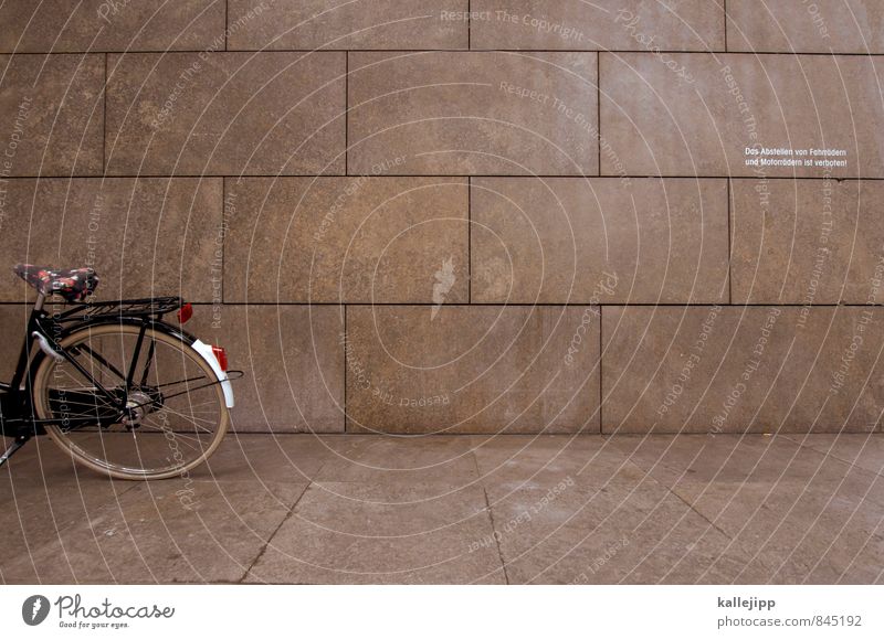 verbotene verbote Mauer Wand Fassade Verkehr Fahrrad Sauberkeit Stein Steinplatten Fahrradtour Abstellplatz Verbote Gesetze und Verordnungen hausordnung
