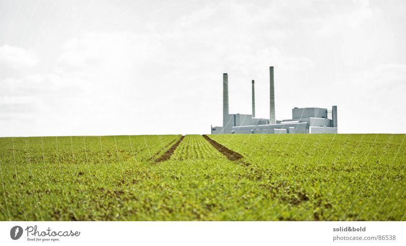 Zurück in die Zukunft nachhaltig Brennstoff Müllverbrennung Fabrik Feld Landwirtschaft Vergangenheit Einsamkeit Bayern Umwelt ökologisch Wiese Gras Ackerbau