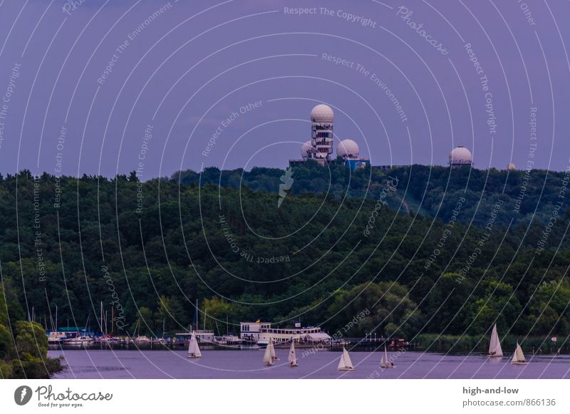 Field Station Berlin Teufelsberg Wassersport Segeln Störsender Technik & Technologie High-Tech Telekommunikation Informationstechnologie Landschaft Sommer