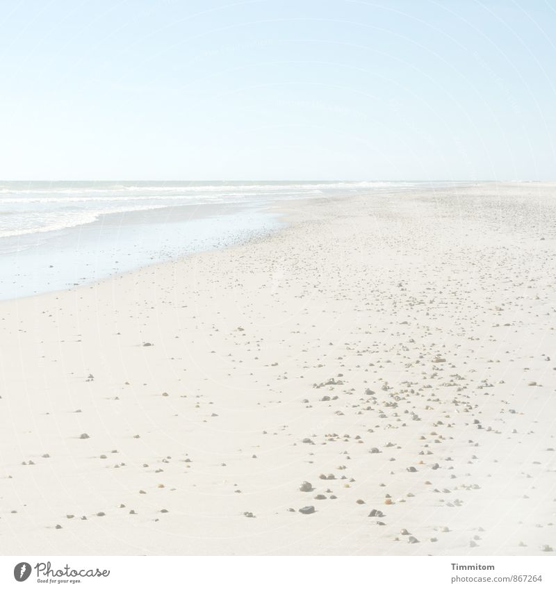 Weichspüler. Ferien & Urlaub & Reisen Umwelt Natur Landschaft Urelemente Sand Wasser Himmel Sonnenlicht Sommer Schönes Wetter Wellen Strand Nordsee Stein