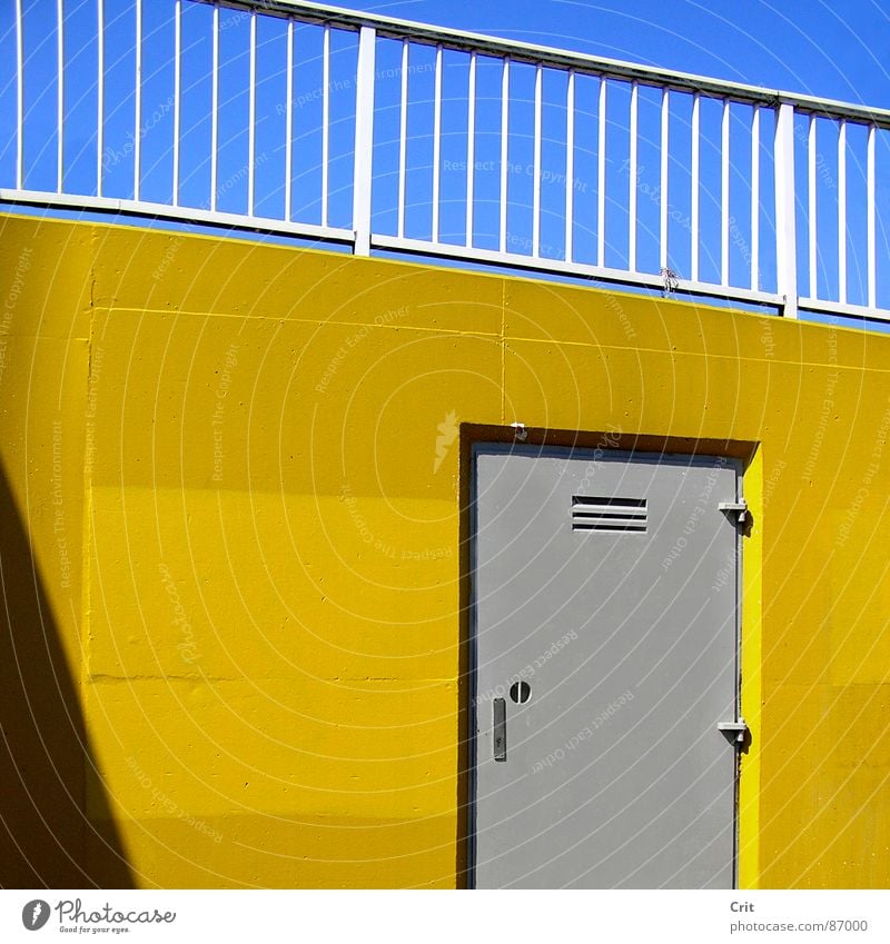 door Blauer Himmel ungesetzlich Architektur colorfull colourfull hidden door grey tone yellow wall advertising gray shape