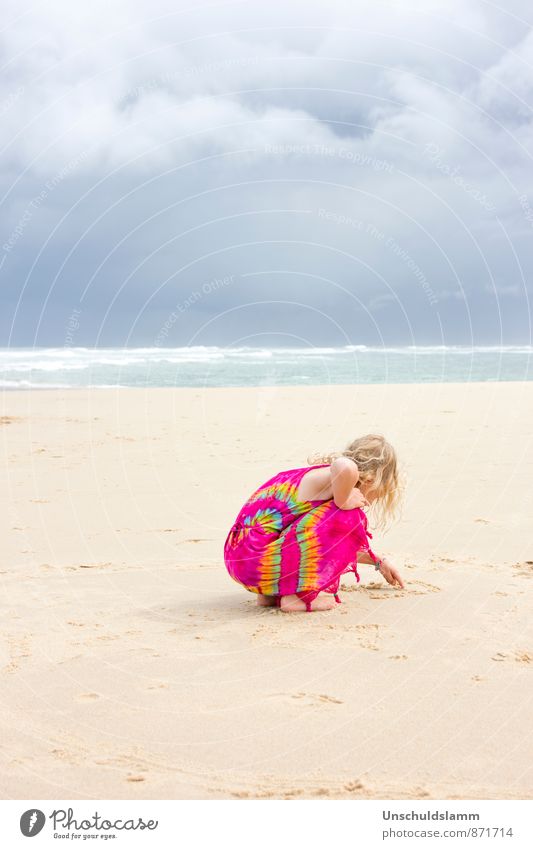 Cold Hawaii Spielen Ferien & Urlaub & Reisen Sommer Strand Meer Wellen Mensch Mädchen Kindheit Leben 3-8 Jahre Natur Landschaft Wolken Gewitterwolken Wind