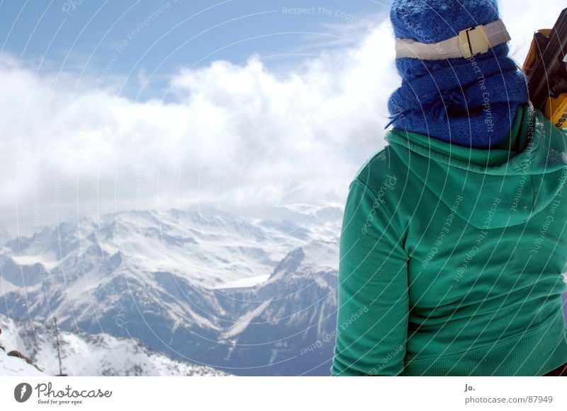 Skihase Skifahrer Frankreich Frau Mütze grün Wintersport Les 3 Vallées Berge u. Gebirge