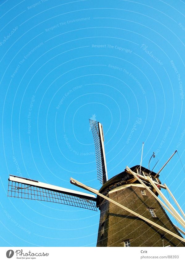 windmill Himmel old-school sehr wenige Industrie Wind sky Energiewirtschaft made minimalistic Bauernhof blue