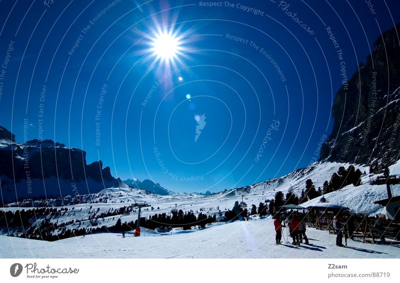 ankunft Ankunft Skifahren Snowboarding Skigebiet Italien Südtirol kalt Winter Mensch Wintersport Physik Panorama (Aussicht) Berge u. Gebirge oben Sonne Himmel