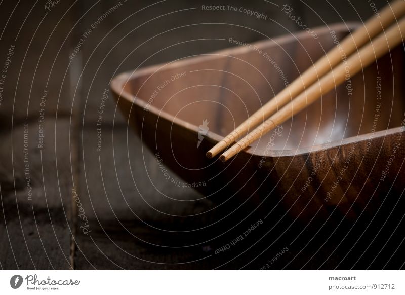 Bambusschale Schalen & Schüsseln Essstäbchen China Speise Essen Foodfotografie Geschirr Holz Holztisch Nahaufnahme Asiatische Küche Besteck bambusschüssel
