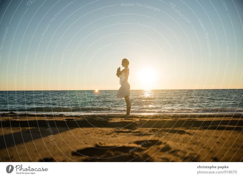Sonnengruß III sportlich Fitness Leben harmonisch Wohlgefühl Erholung Meditation Ferien & Urlaub & Reisen Sommer Sommerurlaub Strand Meer Sport Sport-Training
