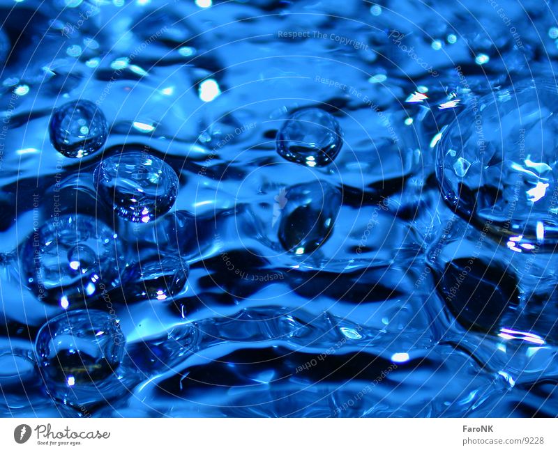 liquid::2 Flüssigkeit Makroaufnahme Nahaufnahme Wasser Wassertropfen blau