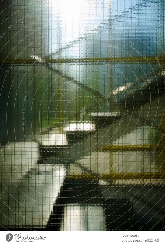 durchschaubar Architektur Wärme Treppe Treppenhaus Fensterscheibe eckig glänzend retro Symmetrie Wege & Pfade Zeit durchsichtig Treppenabsatz Geländer