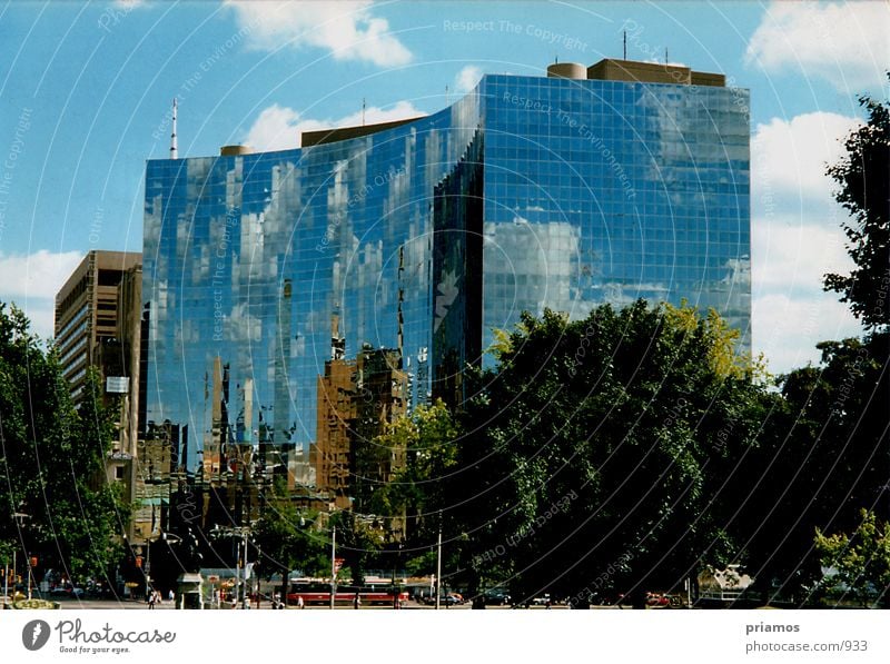 Spiegelbild Wolken Gebäude Fassade Natur Glas Architektur