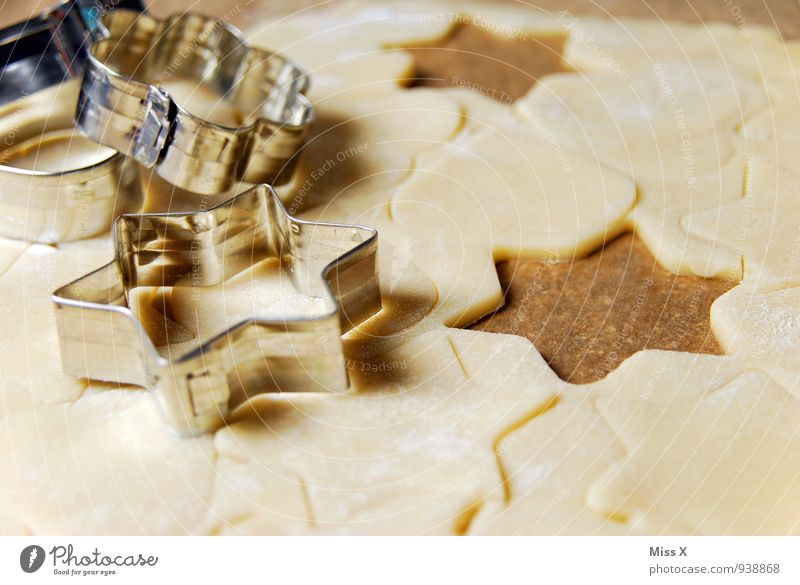 großer Plätzchentag Lebensmittel Teigwaren Backwaren Ernährung lecker süß Backform Stern (Symbol) Weihnachtsgebäck Farbfoto mehrfarbig Nahaufnahme