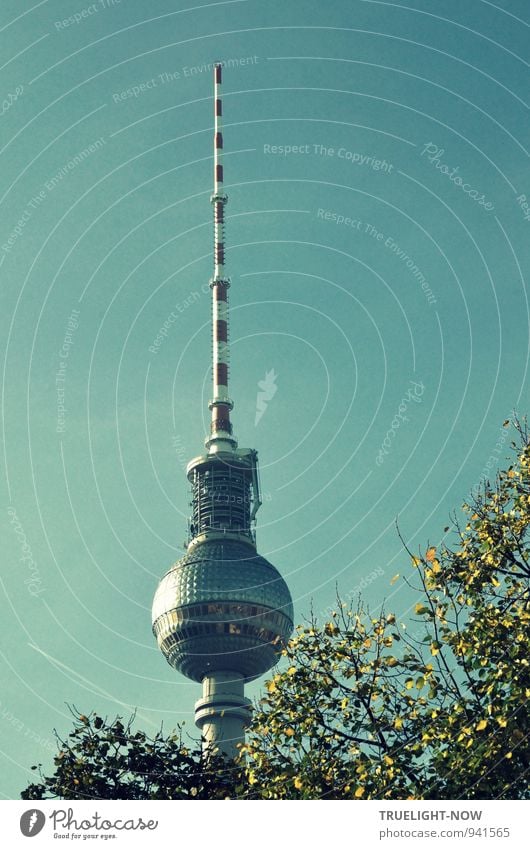 Hieb- und stichfest | Kugelspitz ziemlich bekannt Fortschritt Zukunft Telekommunikation Berliner Fernsehturm Hauptstadt Stadtzentrum Menschenleer Turm Bauwerk