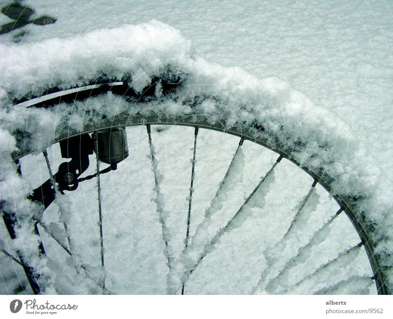 Bike In Snow Fahrrad cold ventiel