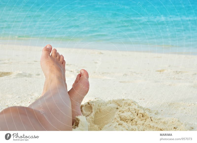 woman legs in the sand exotisch Erholung ruhig Ferien & Urlaub & Reisen Strand Meer Mensch Frau Erwachsene Natur Sand Wasser blau türkis weiß Asien ausruhen