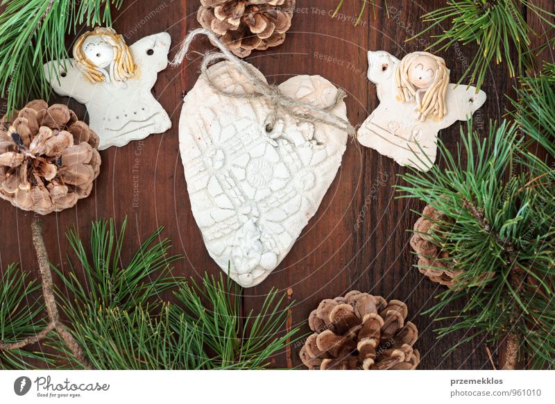 Weihnachtsdekoration Lifestyle Dekoration & Verzierung Holz Ornament Herz Engel authentisch einzigartig natürlich braun grün Tradition Dezember gebastelt