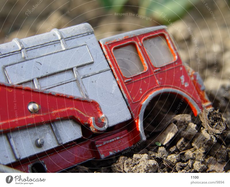 muellauto 2 Müllwagen Spielzeug Lastwagen kaputt Elektrisches Gerät Technik & Technologie Makroaufnahme
